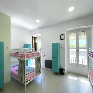 Hostel Downtown River, San Sebastián